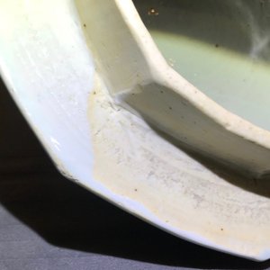 Une paire de grands vases couverts en porcelaine de Chine bleu et blanc, Kangxi — photo 28