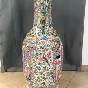 Une paire de grands vases en porcelaine de Chine famille rose, 19ème — photo 51