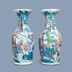 Une paire de grands vases en porcelaine de Chine famille rose à décor 'Wu Shuang Pu', 19ème — photo 5
