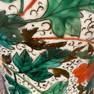 Une paire de grands vases en porcelaine de Chine famille rose aux montures en bronze doré, 19ème — photo 60