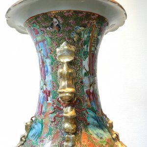 Une paire de grands vases en porcelaine de Chine famille rose de Canton, 19ème — photo 20