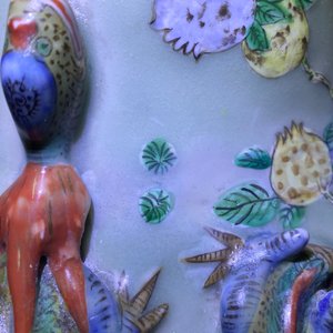 Une paire de grands vases en porcelaine de Chine famille verte à fond céladon, 19ème — photo 64