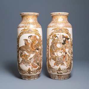 Une paire de grands vases en porcelaine de Satsuma, Japon, Meiji, 19ème — photo 1