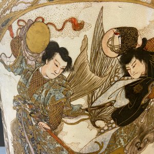 Une paire de grands vases en porcelaine de Satsuma, Japon, Meiji, 19ème — photo 16