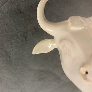 Une paire de groupes de vaches sur tertres en faïence blanche de Delft, 18ème — photo 16