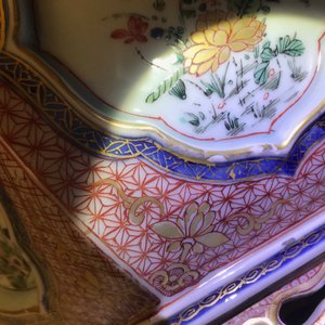 Une paire de jardinières de forme hexagonale en porcelaine de Chine famille verte, Kangxi/Yongzheng — photo 15