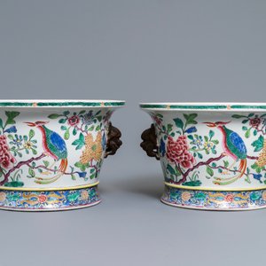 Une paire de jardinières de style famille rose en porcelaine de Samson, Paris, 19ème — photo 3
