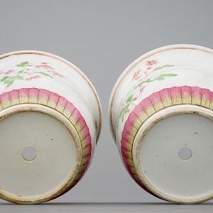 Une paire de jardinières en porcelaine de Chine famille rose, 19ème — photo 6