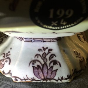 Une paire de jardinières sur supports en faïence de Delft manganèse, 18ème — photo 13