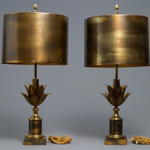 Une paire de lampes aux fleurs de lotus, signés Maison Charles, vers 1960 — photo 1