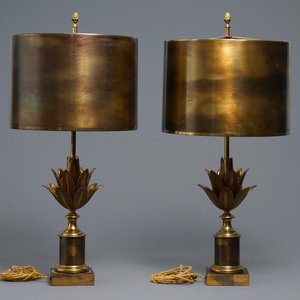 Une paire de lampes aux fleurs de lotus, signés Maison Charles, vers 1960 — photo 3