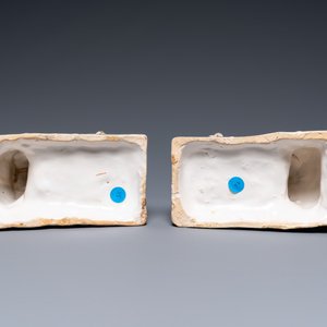 Une paire de lions en faïence polychrome de Rouen, 1ère moitié du 18ème — photo 7