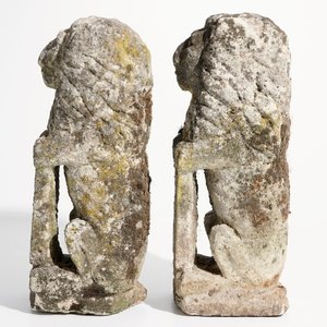 Une paire de lions en pierre sculptée, 17/18ème — photo 4