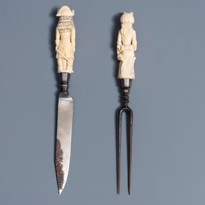 Une paire de manches érotiques en ivoire sculpté indo-portugaise ou hispano-philippine, 17ème — photo 3
