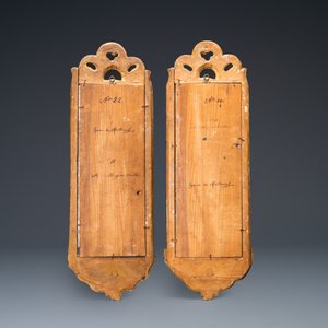 Une paire de miroirs aux bougeoirs en bois doré, France ou Italie, 17/18ème — photo 2