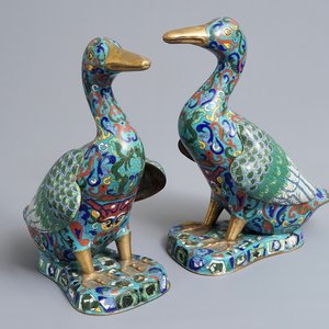 Une paire de modèles de canards en émaux cloisonnés, Chine, 19/20ème — photo 1