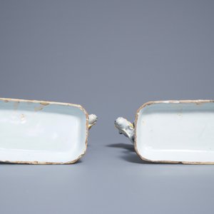 Une paire de modèles de chevaux en faïence polychrome de Delft, 19ème — photo 6