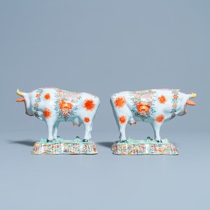 Une paire de modèles de vaches en faïence de Delft petit feu et doré, 1ère moitié du 18ème — photo 5