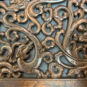 Une paire de panneaux ajourés en bois sculpté, 18/19ème — photo 11