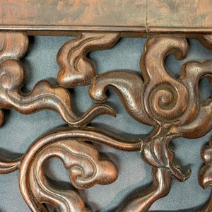 Une paire de panneaux ajourés en bois sculpté, 18/19ème — photo 17