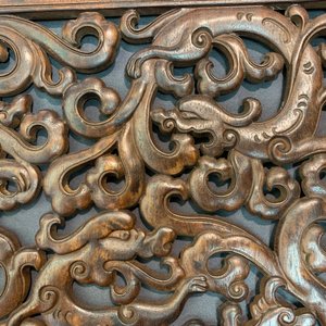 Une paire de panneaux ajourés en bois sculpté, 18/19ème — photo 9