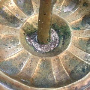 Une paire de pique-cierges en cuivre, 17ème — photo 17