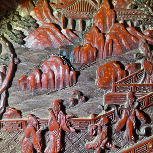 Une paire de plats de forme carrée en laque rouge et noire, marque et époque de Qianlong — photo 28