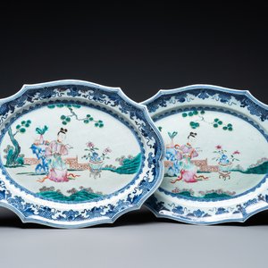 Une paire de plats de forme ovale en porcelaine de Chine famille rose, Qianlong — photo 1