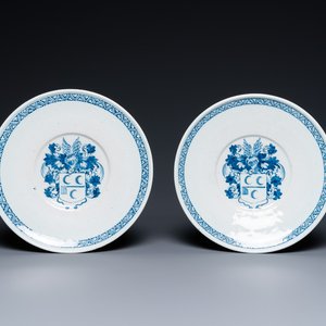 Une paire de plats en faïence de Delft en bleu et blanc, fin du 17ème — photo 1