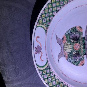 Une paire de plats en porcelaine de Chine famille verte, Kangxi — photo 5