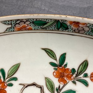 Une paire de plats en porcelaine de Chine famille verte, Kangxi — photo 6