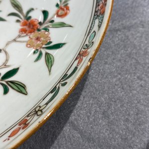 Une paire de plats en porcelaine de Chine famille verte, Kangxi — photo 9
