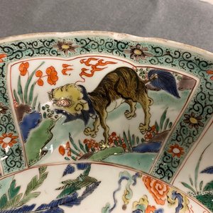 Une paire de plats en porcelaine de Chine famille verte, Kangxi — photo 25