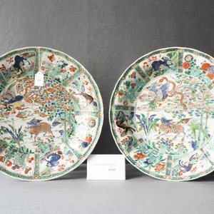 Une paire de plats en porcelaine de Chine famille verte, Kangxi — photo 6