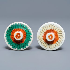 Une paire de pots à chaux en porcelaine de Chine famille verte pour le Vietnam, Kangxi — photo 9