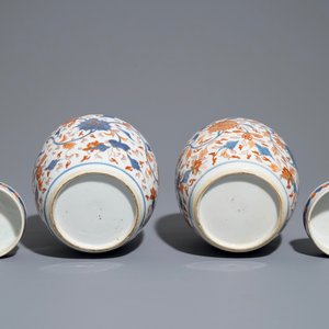 Une paire de pots couverts en porcelaine de Chine de style Imari, Kangxi — photo 7