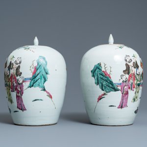 Une paire de pots couverts en porcelaine de Chine famille rose, 19ème — photo 4