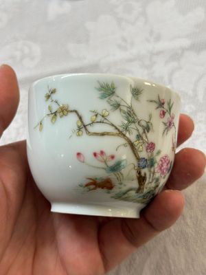 Une paire de pots couverts en porcelaine de Chine famille rose à décor d'oiseaux et de fleurs, marque et époque Guangxu — photo 6