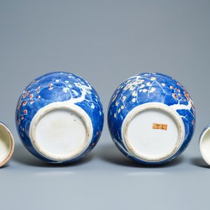 Une paire de pots couverts en porcelaine de Chine polychrome, 19ème — photo 6