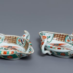 Une paire de saucières en porcelaine de Chine famille verte à décor de phénix, Kangxi — photo 2