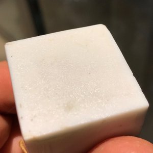 Une paire de sceaux en porcelaine blanc de Chine de Dehua, marques en creux, Kangxi — photo 34