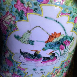Une paire de tabourets ajourés en porcelaine de Chine famille rose, 19ème — photo 7