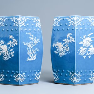 Une paire de tabourets de forme hexagonale en porcelaine de Chine, 19ème — photo 4