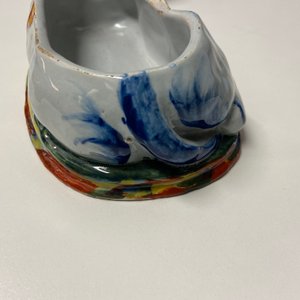 Une paire de terrines couvertes en forme de vache en faïence polychrome de Delft, 18ème — photo 36
