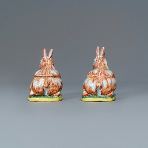 Une paire de terrines en forme de lièvre en faïence polychrome de Delft, 18ème — photo 5