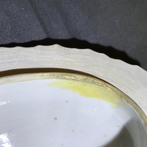 Une paire de terrines en porcelaine de Chine famille rose pour le marché hollandais, blasons de Nauta Beuckens et Swalue, Qianlong — photo 13