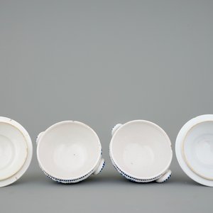 Une paire de terrines et couvercles en faïence de Bruxelles, vers 1800 — photo 5