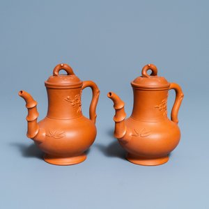 Une paire de théières couvertes en grès de Yixing, Kangxi — photo 1