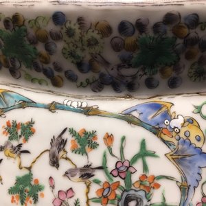 Une paire de très grands vases en porcelaine de Chine rose-verte de Canton, 19ème — photo 17