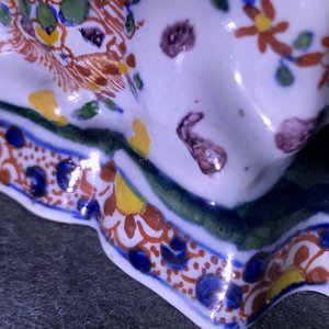 Une paire de vaches en faïence polychrome de Delft, 18ème — photo 24